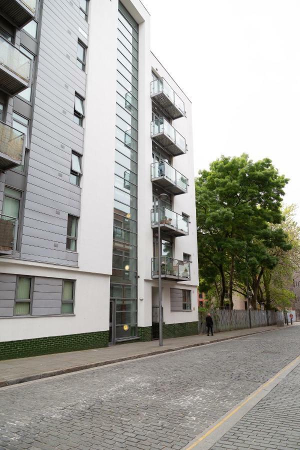 Serviced Apartment In Liverpool City Centre - Free Parking - Balcony - By Happy Days מראה חיצוני תמונה